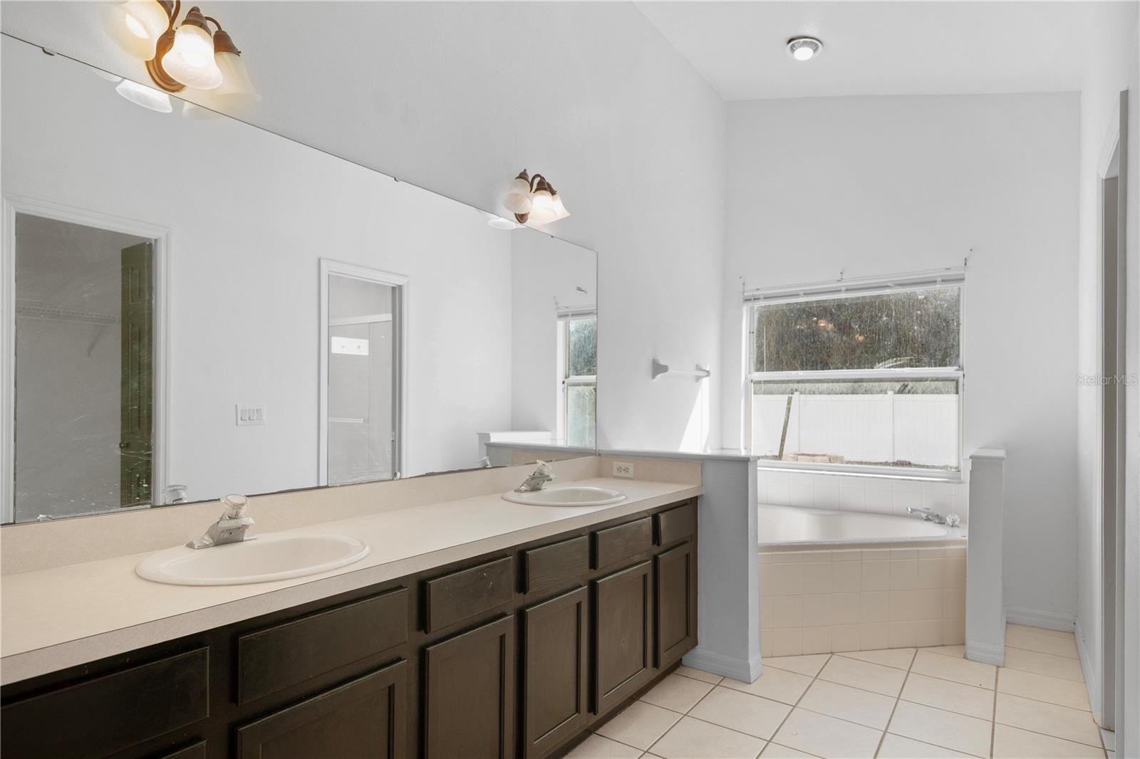 Image 18 of 45 For 11748 Constance Way
