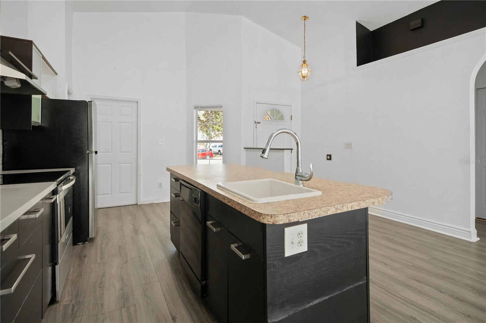 Image 8 of 45 For 11748 Constance Way