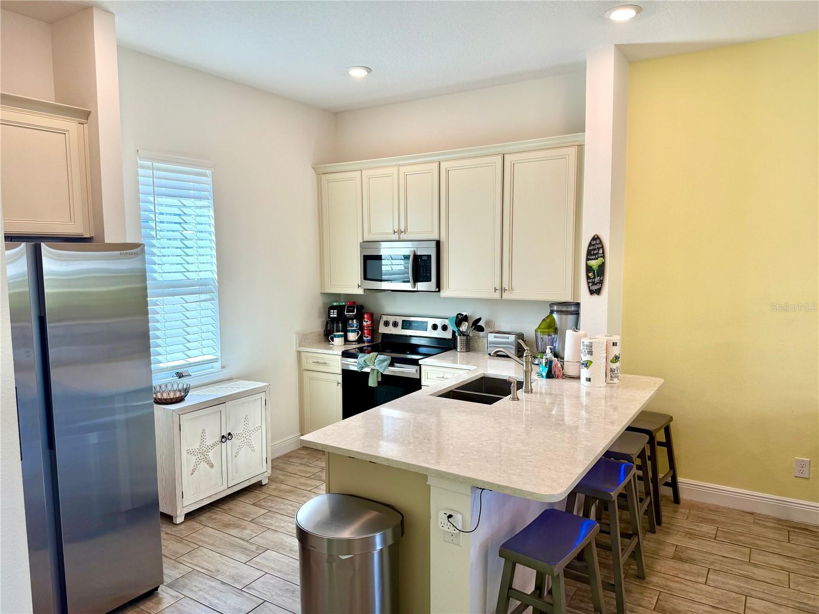 Image 7 of 79 For 8014 Knee Deep Road