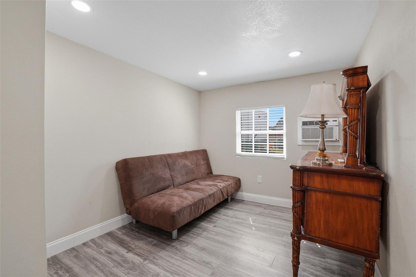 Image 13 of 38 For 5742 Dogwood Drive