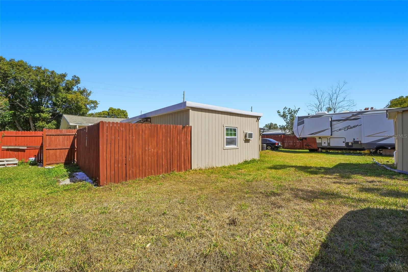 Image 5 of 38 For 5742 Dogwood Drive