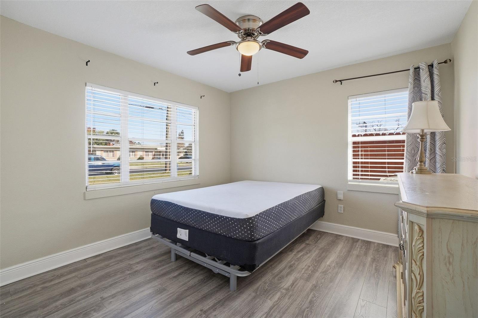 Image 8 of 38 For 5742 Dogwood Drive