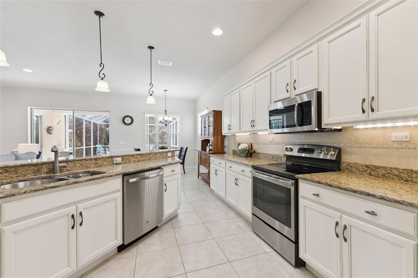 Image 12 of 35 For 3344 Leonardo Lane