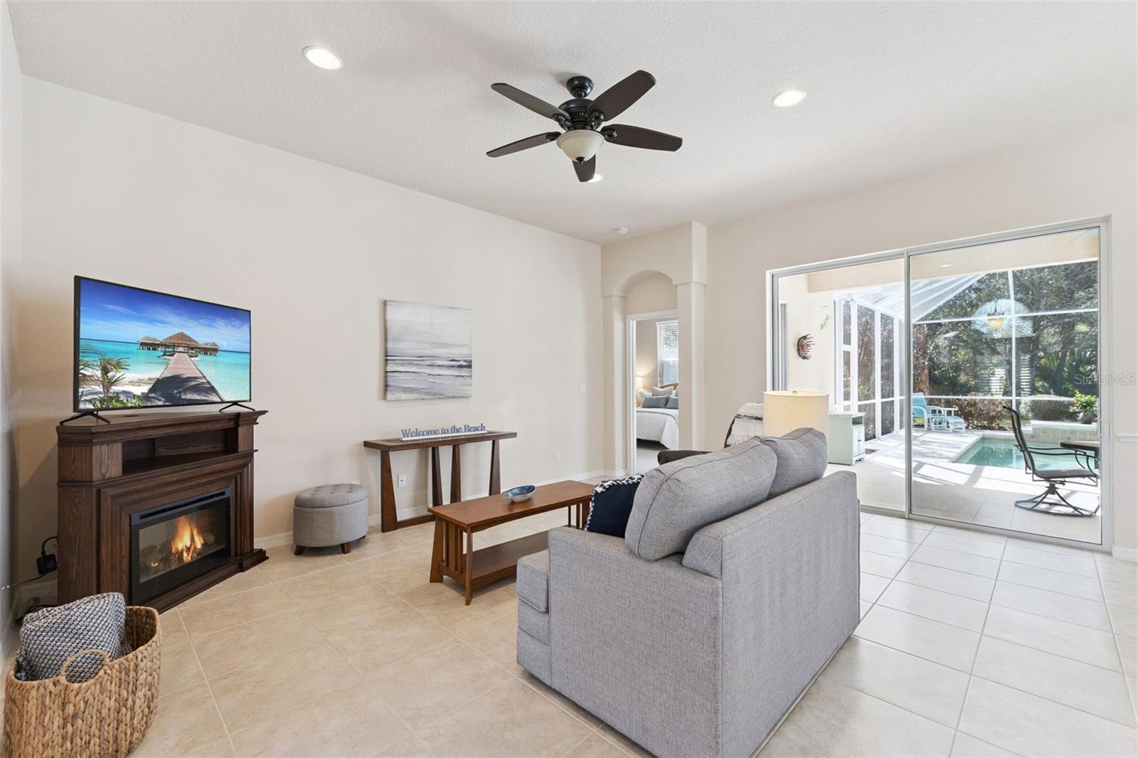 Image 16 of 35 For 3344 Leonardo Lane