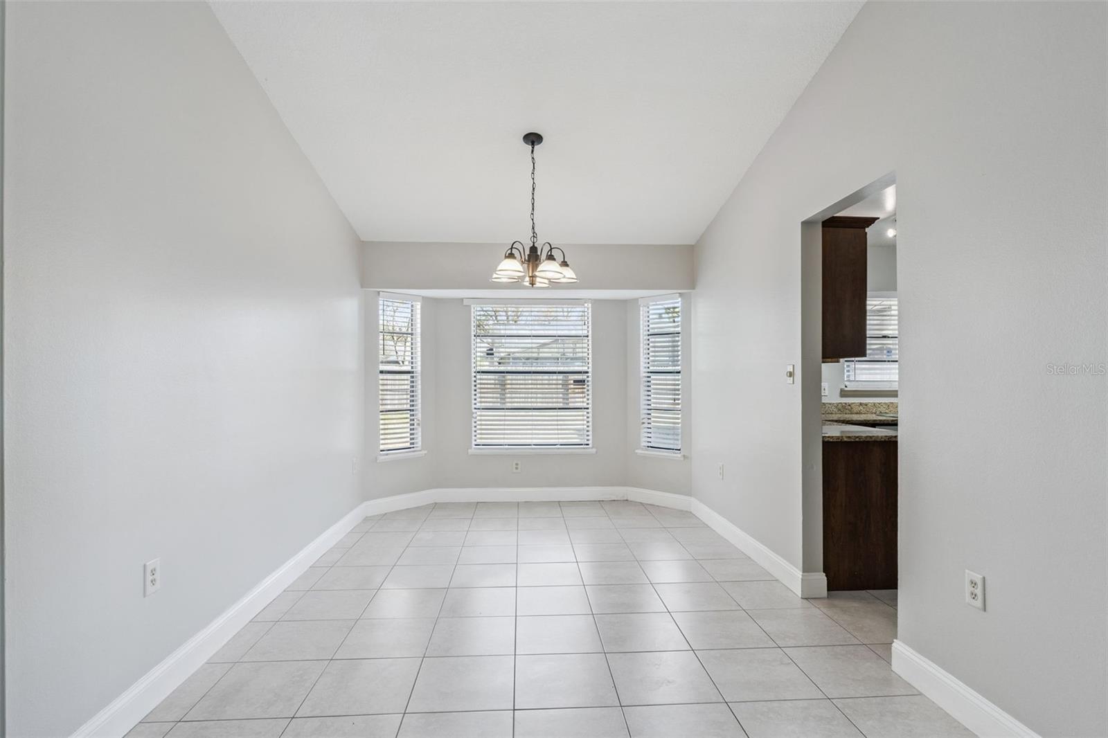 Image 7 of 20 For 1660 Cracker Creek Court