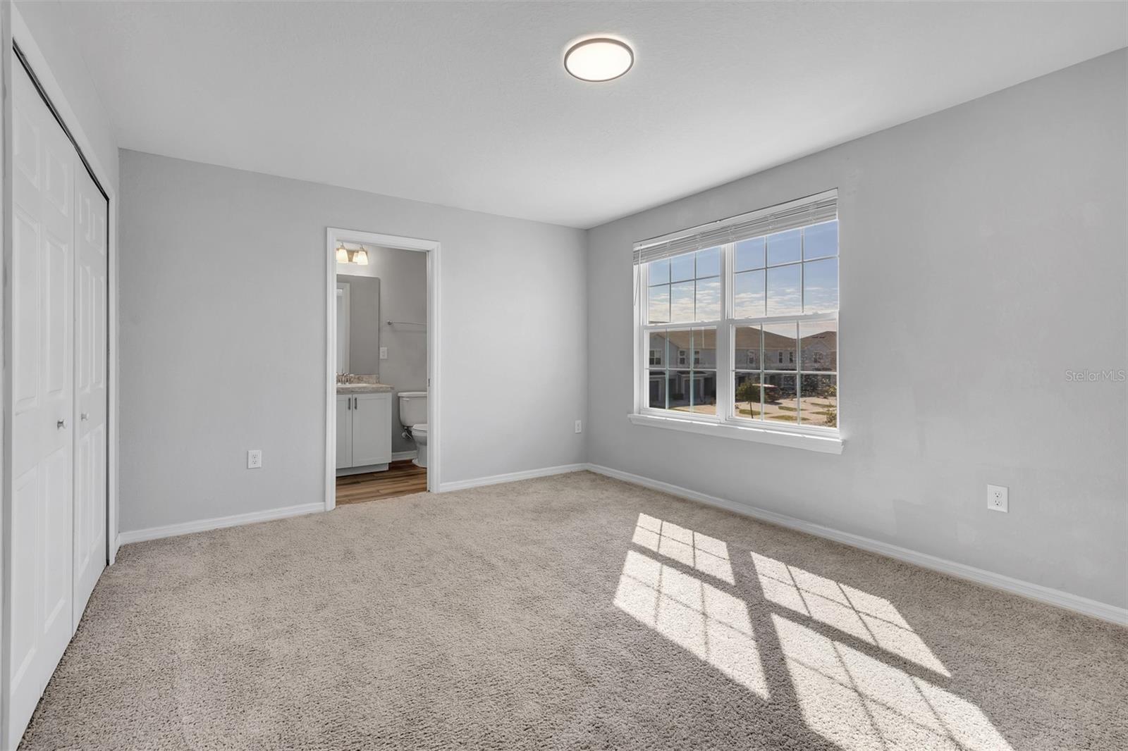 Image 18 of 23 For 3082 Fieldwood Circle