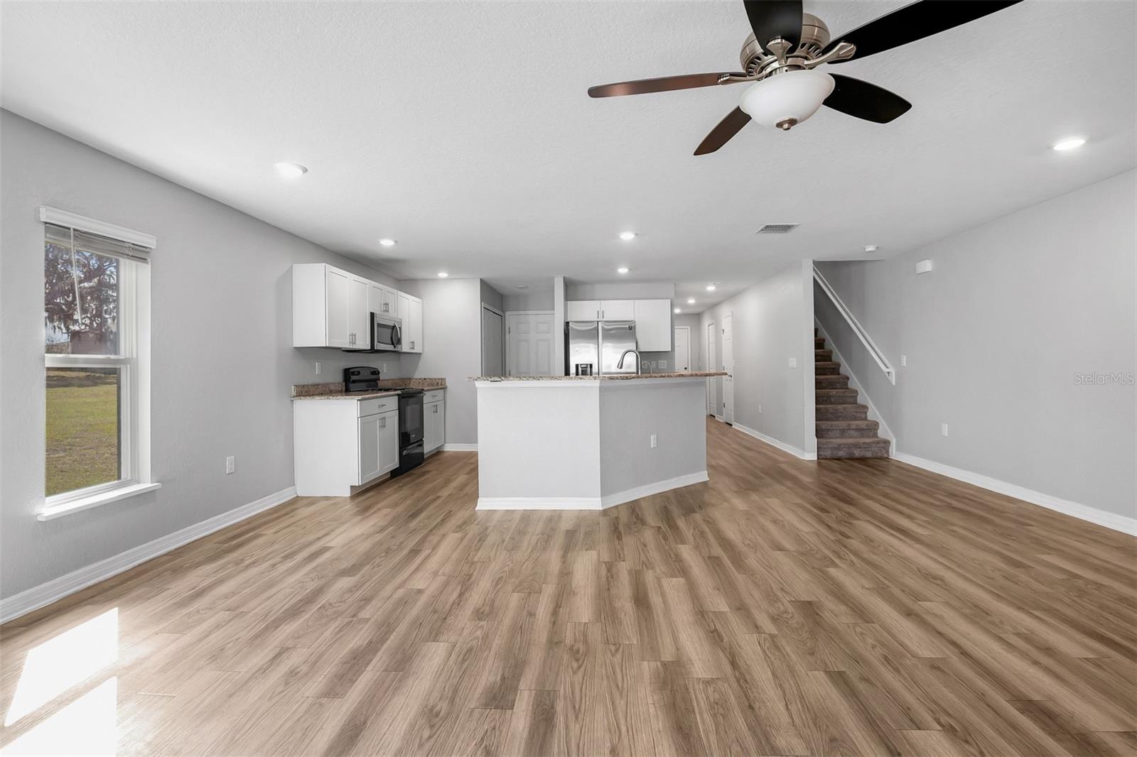 Image 9 of 23 For 3082 Fieldwood Circle