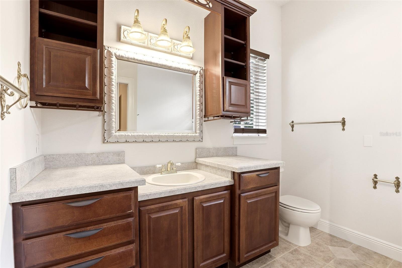 Image 25 of 41 For 289 Garden Street