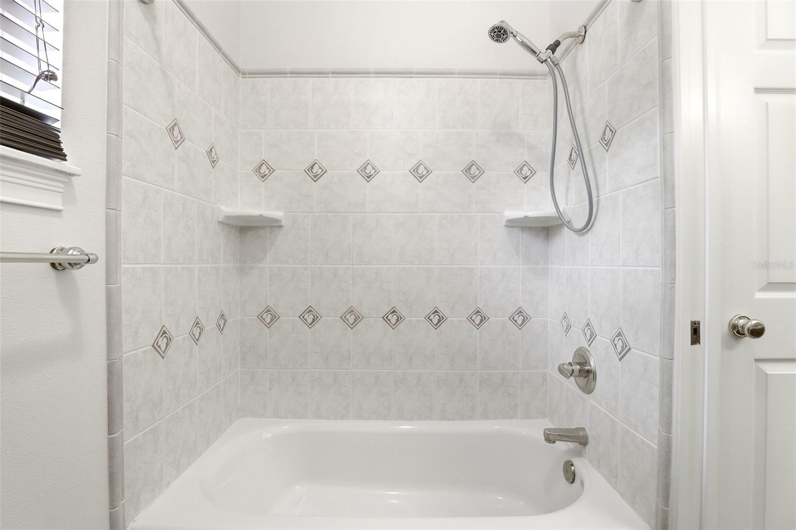 Image 31 of 41 For 289 Garden Street