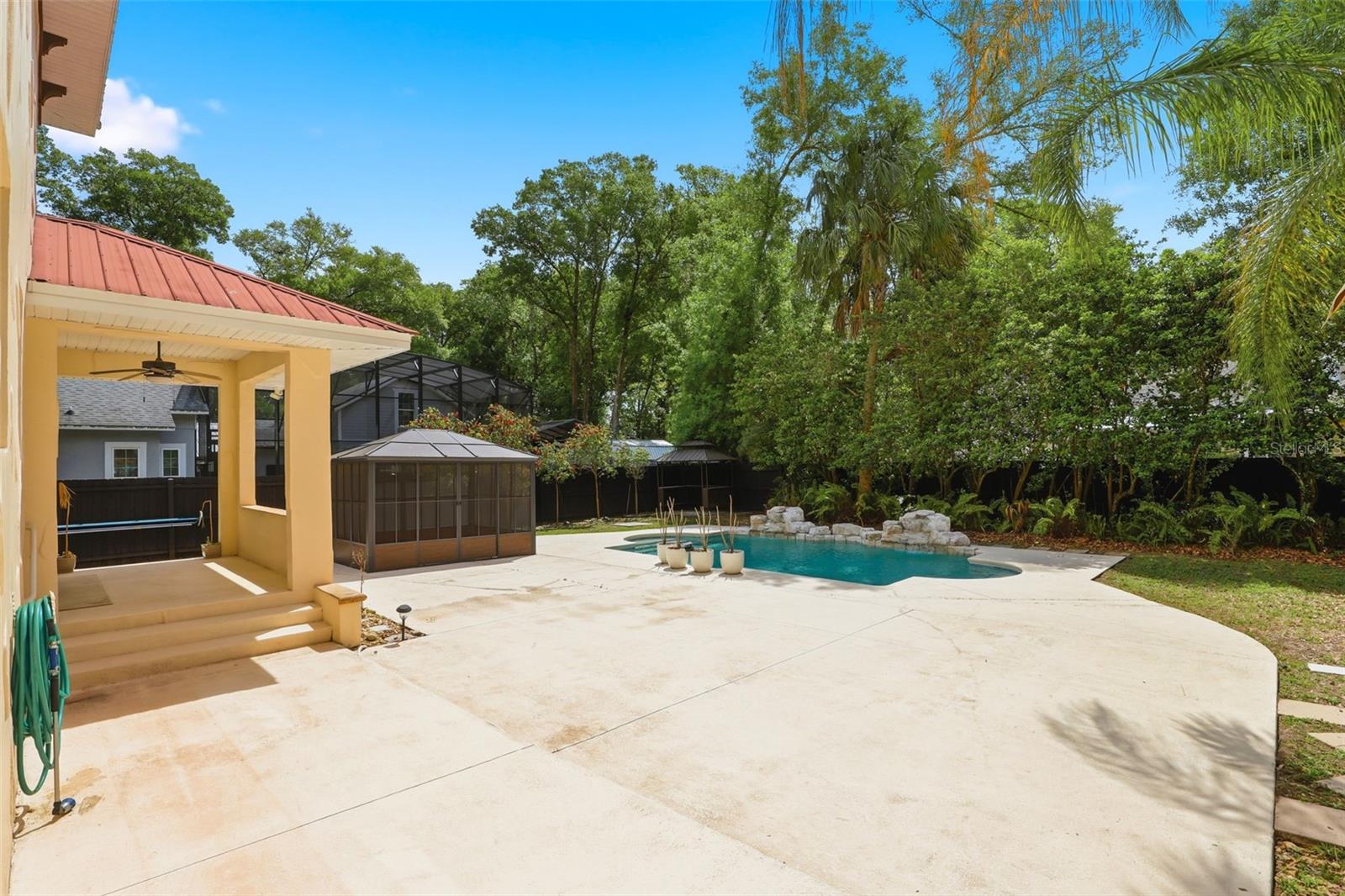 Image 35 of 41 For 289 Garden Street