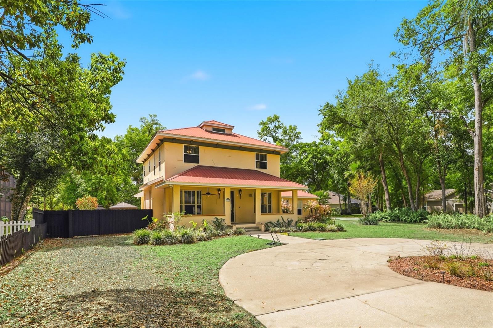 Image 4 of 41 For 289 Garden Street