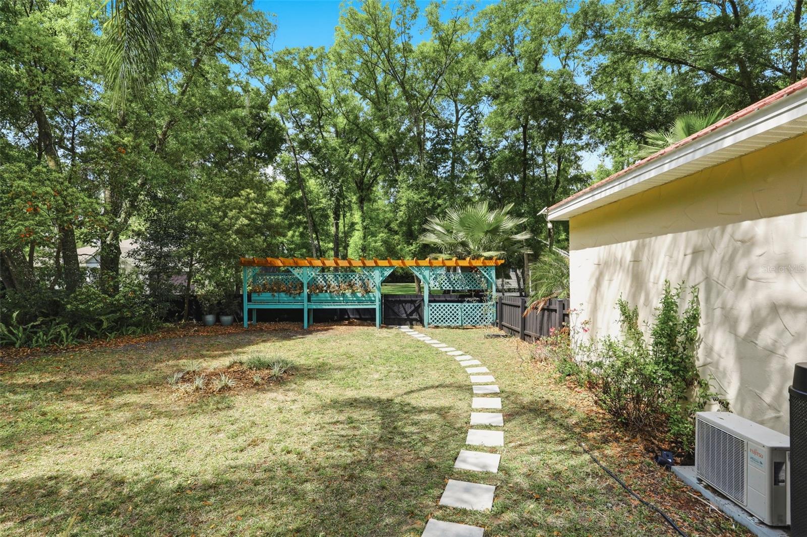 Image 40 of 41 For 289 Garden Street