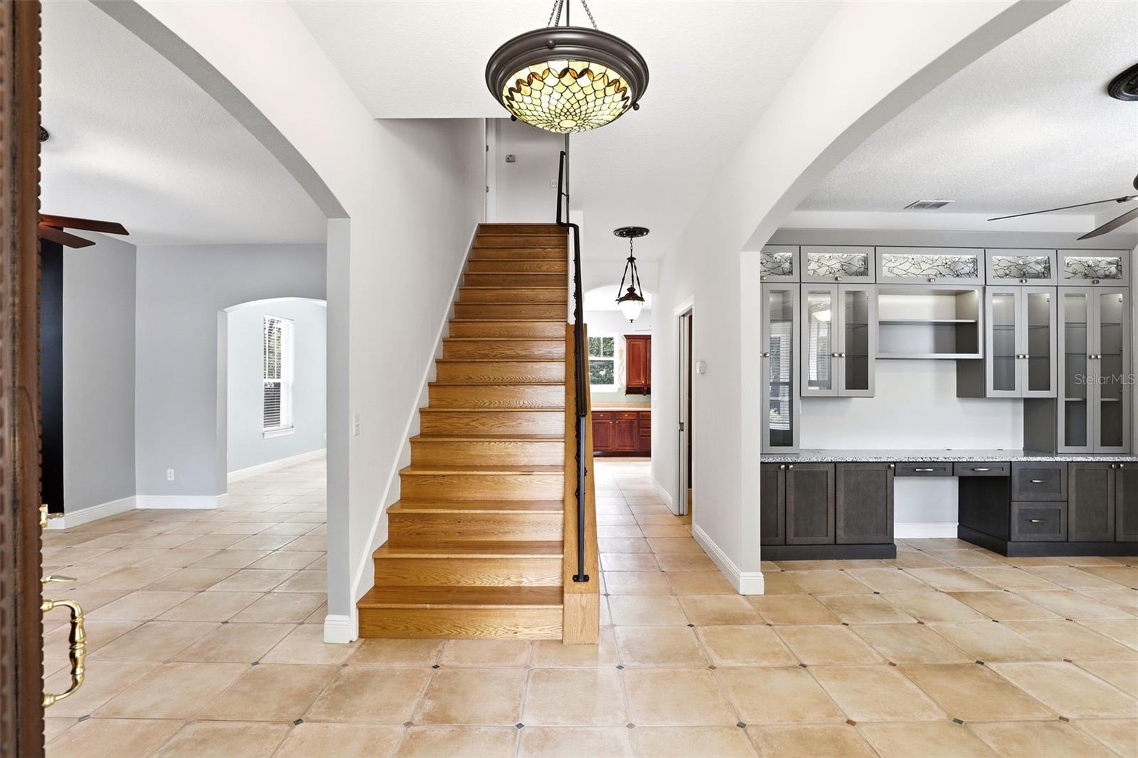 Image 8 of 41 For 289 Garden Street