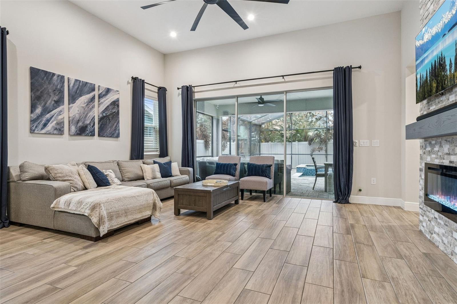 Image 12 of 75 For 16331 Taliesin Street