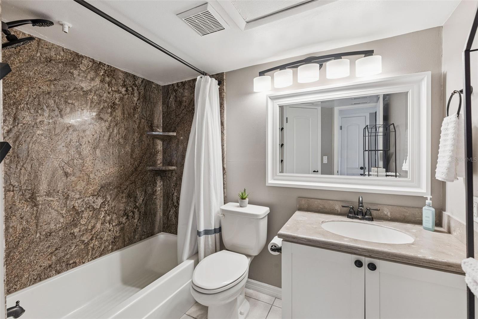 Image 12 of 21 For 366 Waterside Drive 104