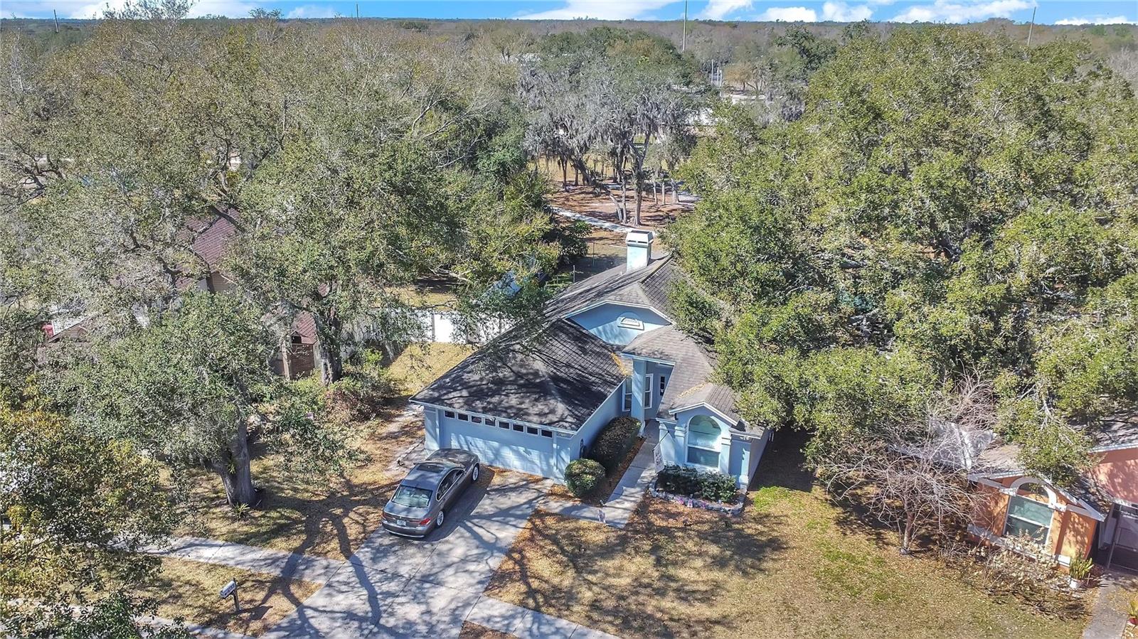 Listing photo id 21 for 4133 Barret Avenue