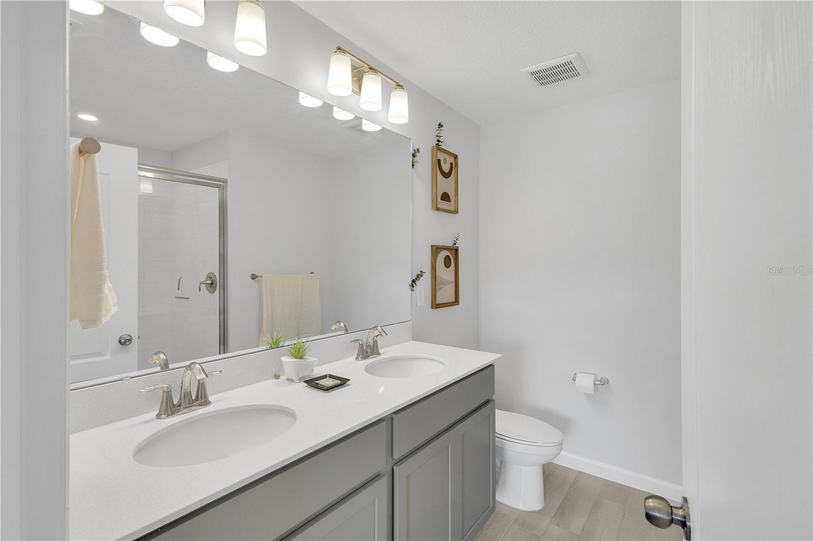 Image 20 of 37 For 2843 Narcoossee Commons Way