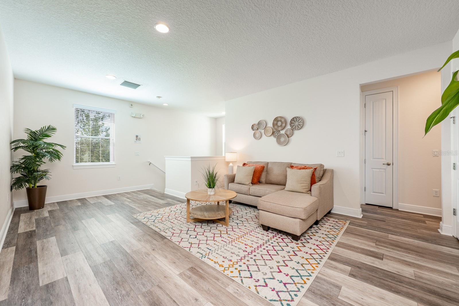 Image 21 of 57 For 111 Lasso Drive