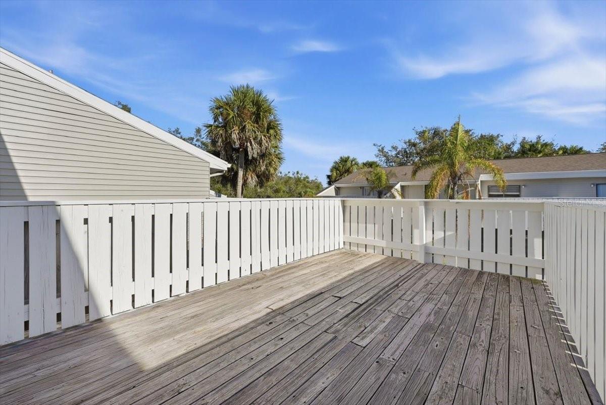 Image 12 of 14 For 1404 Oak Place H