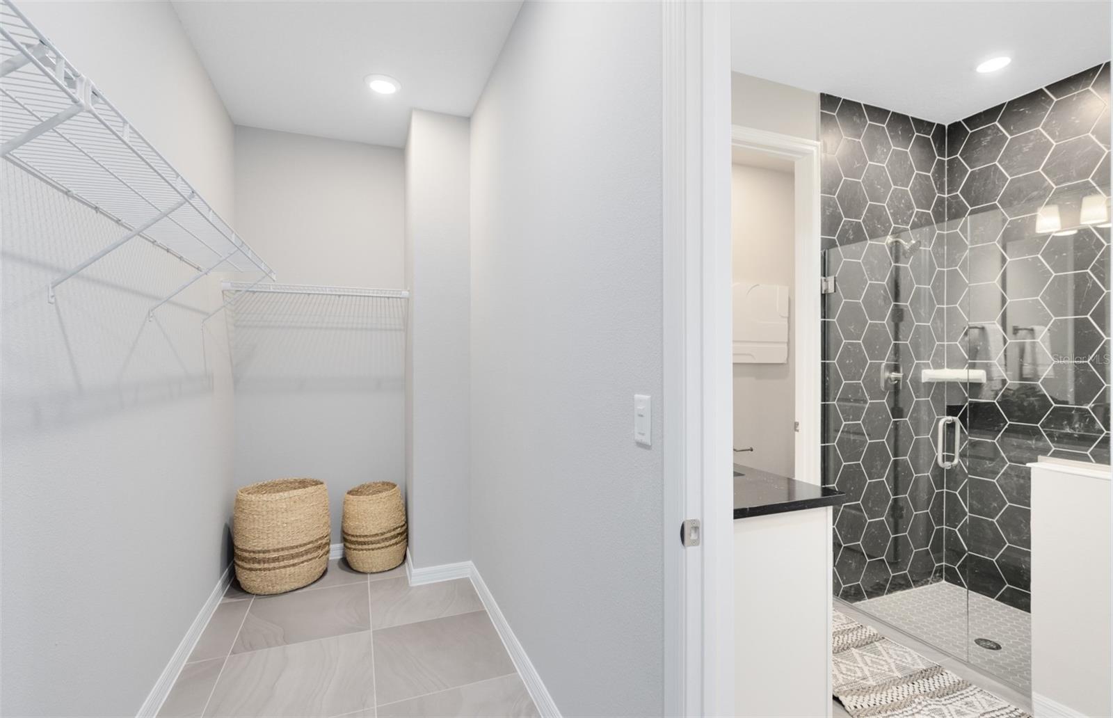 Image 30 of 37 For 5667 Flame Vine Way