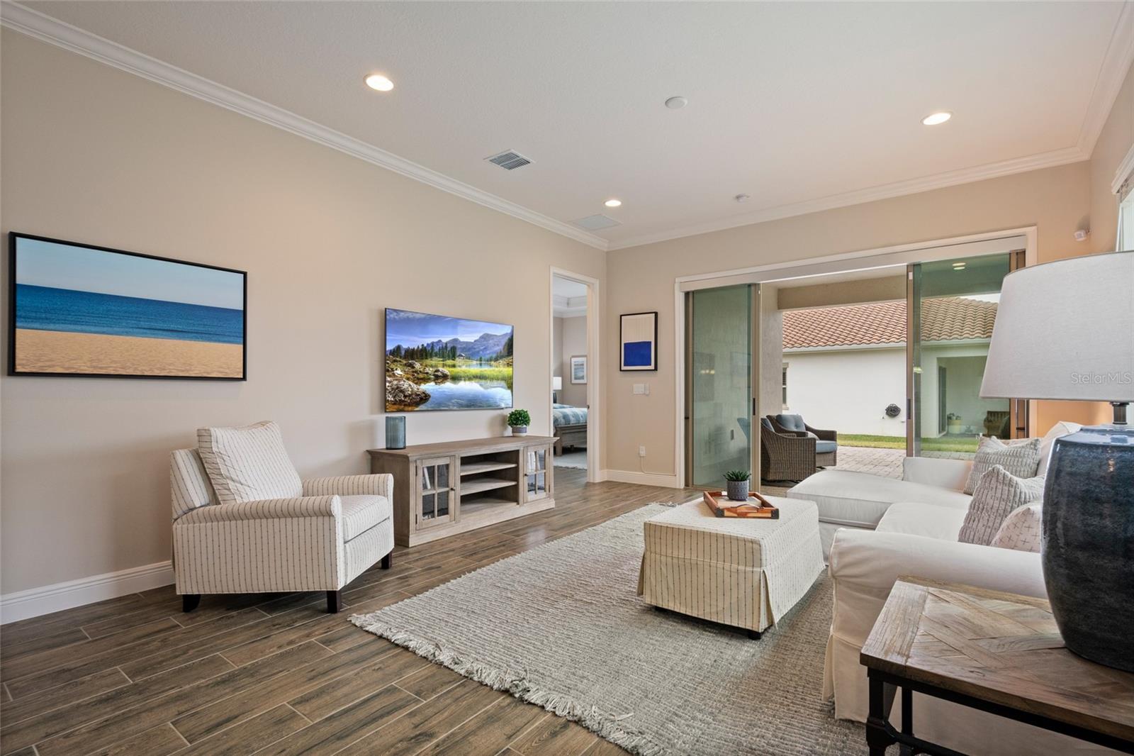 Listing photo id 23 for 13500 Abberwick Drive