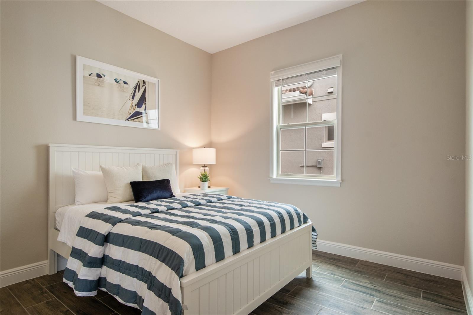 Listing photo id 40 for 13500 Abberwick Drive