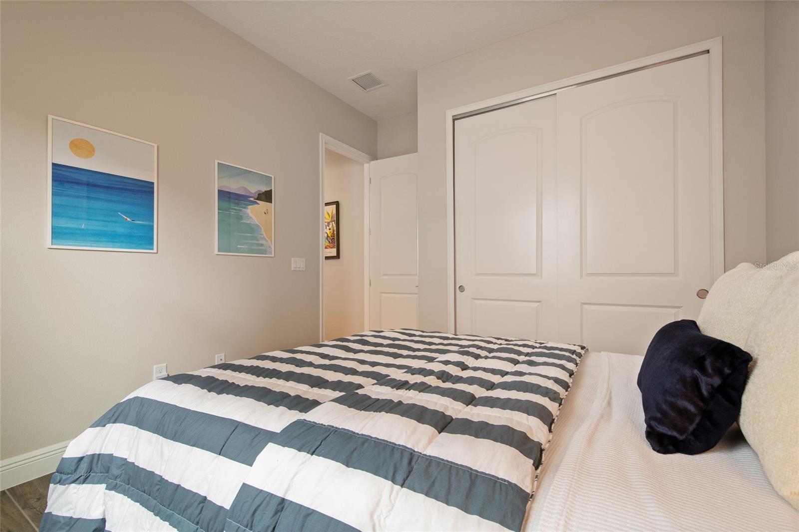 Listing photo id 42 for 13500 Abberwick Drive