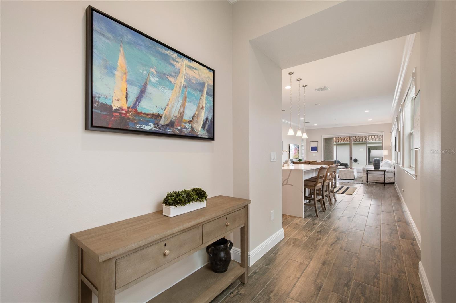 Listing photo id 3 for 13500 Abberwick Drive