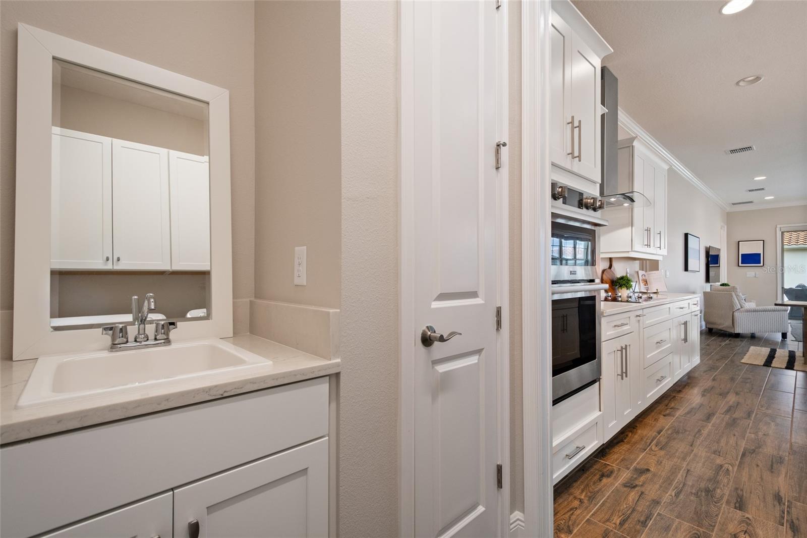 Listing photo id 52 for 13500 Abberwick Drive