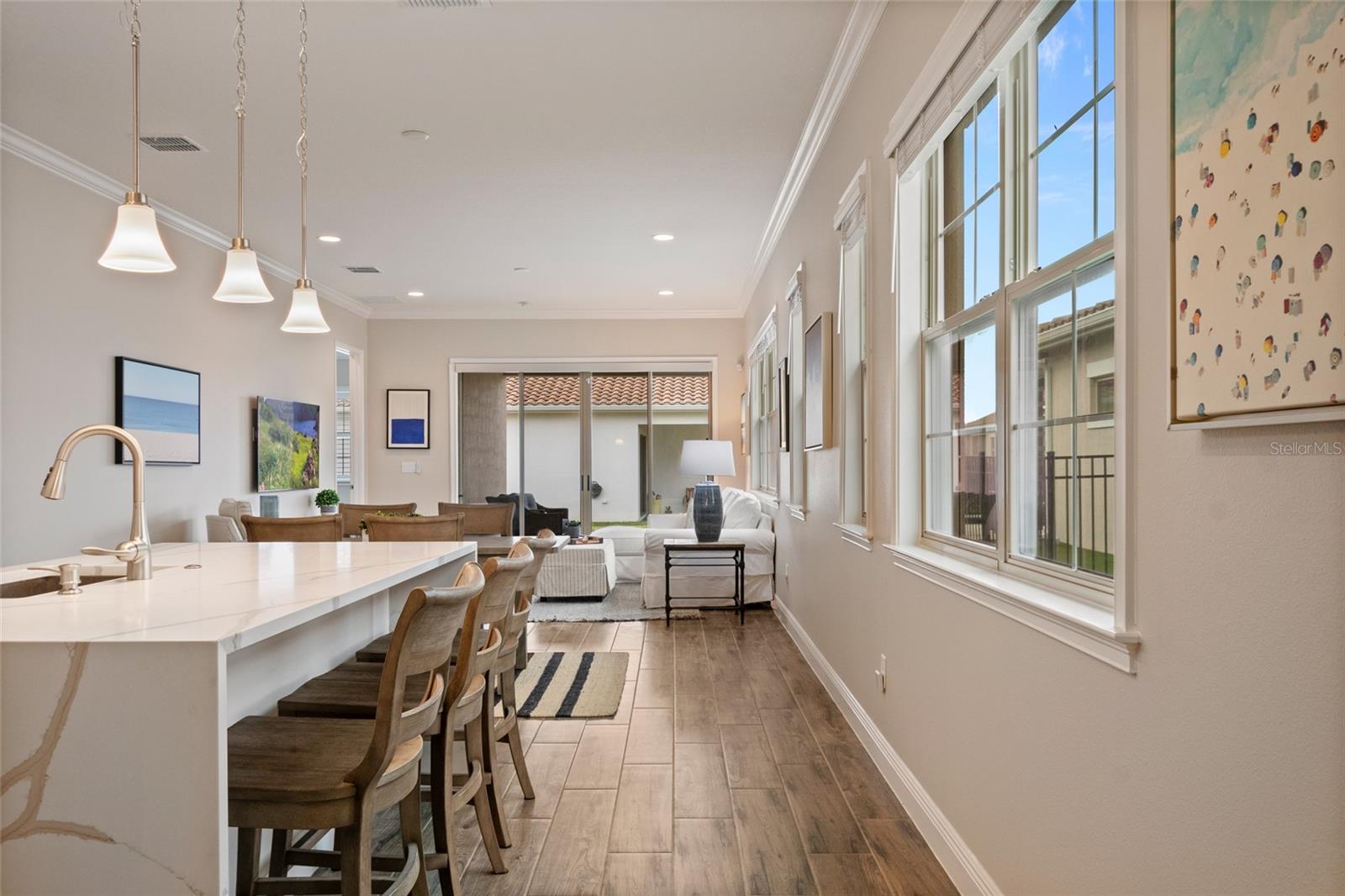 Listing photo id 4 for 13500 Abberwick Drive