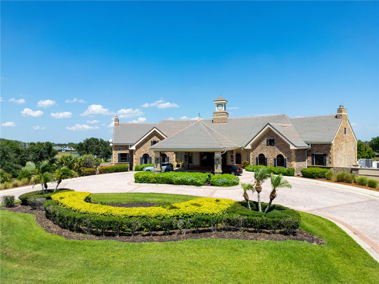 Listing photo id 61 for 13500 Abberwick Drive