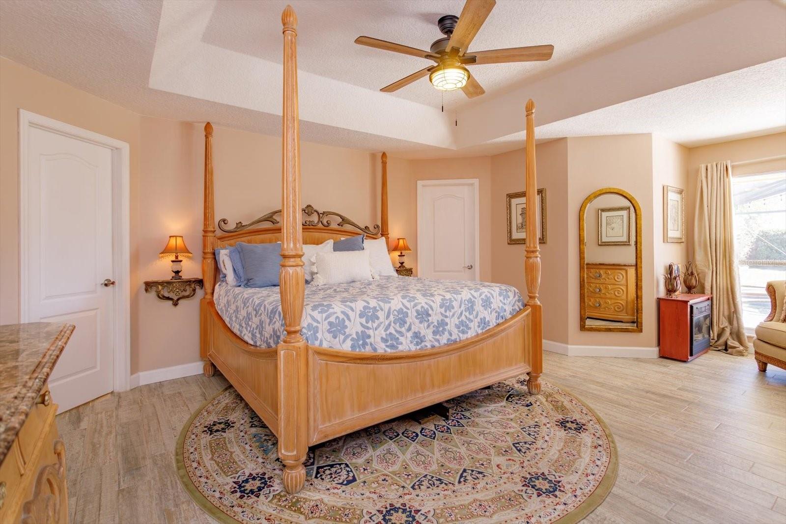 Image 18 of 36 For 6698 Sylvan Woods Drive