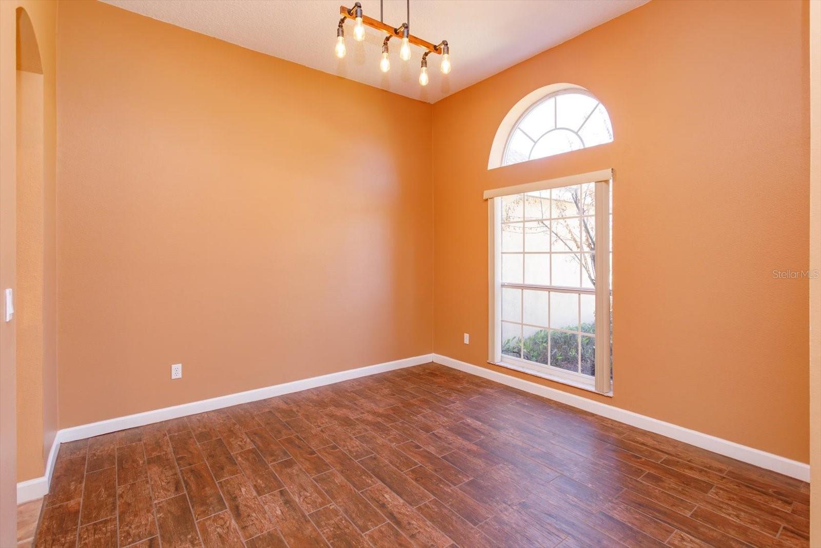 Image 9 of 36 For 6698 Sylvan Woods Drive