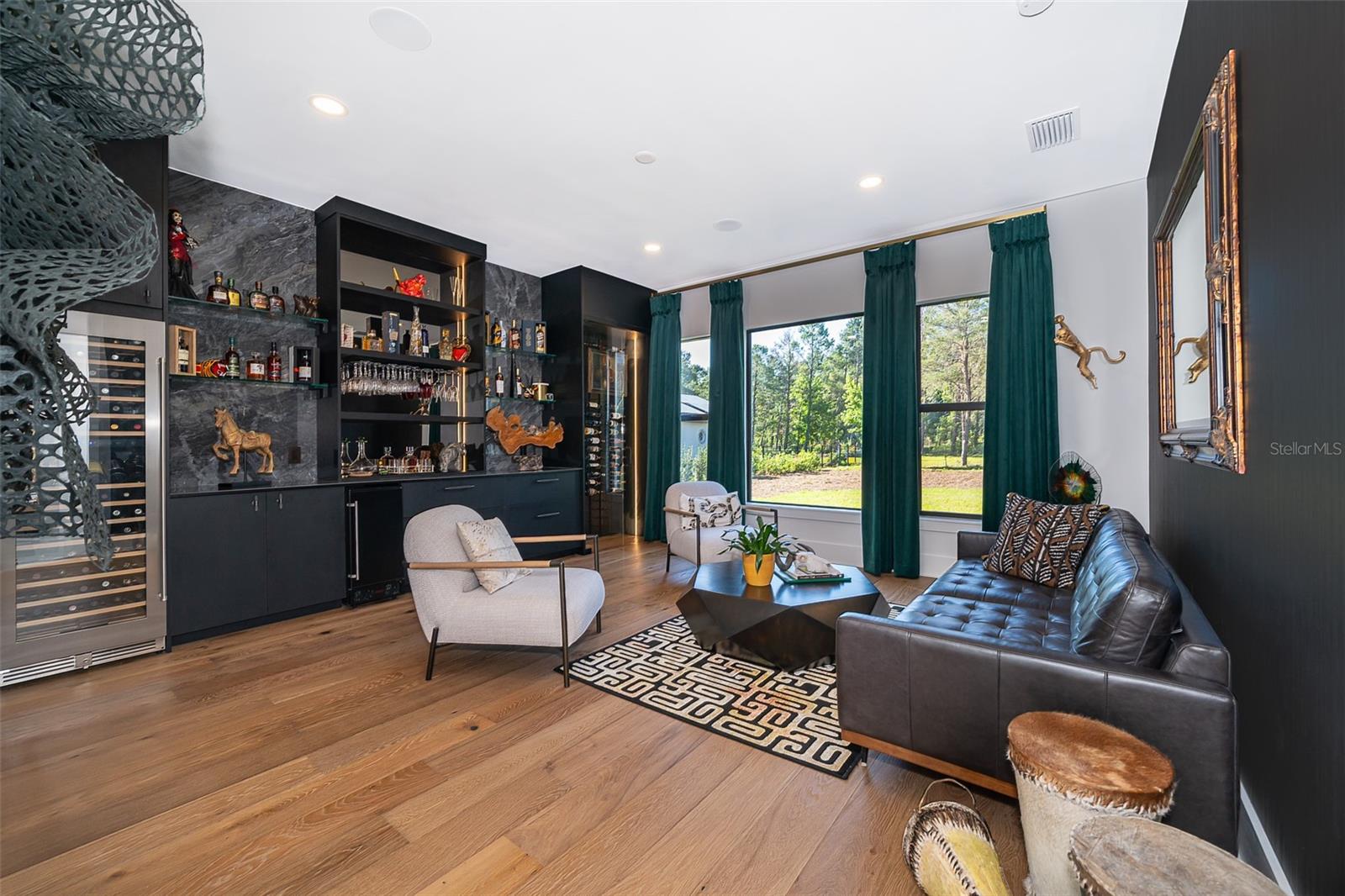 Image 19 of 59 For 15210 Pendio Drive