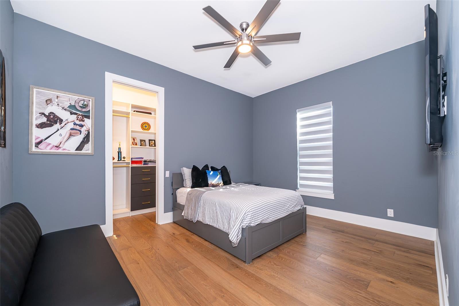 Image 35 of 59 For 15210 Pendio Drive