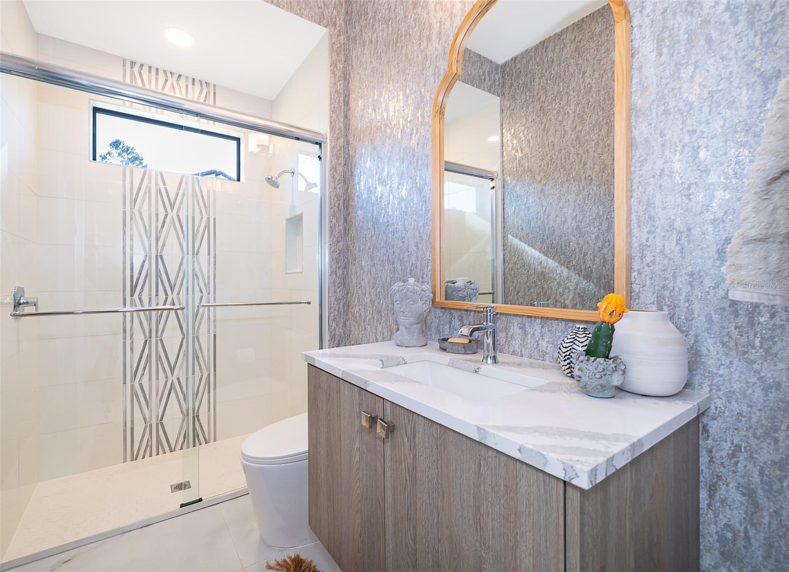 Image 36 of 59 For 15210 Pendio Drive