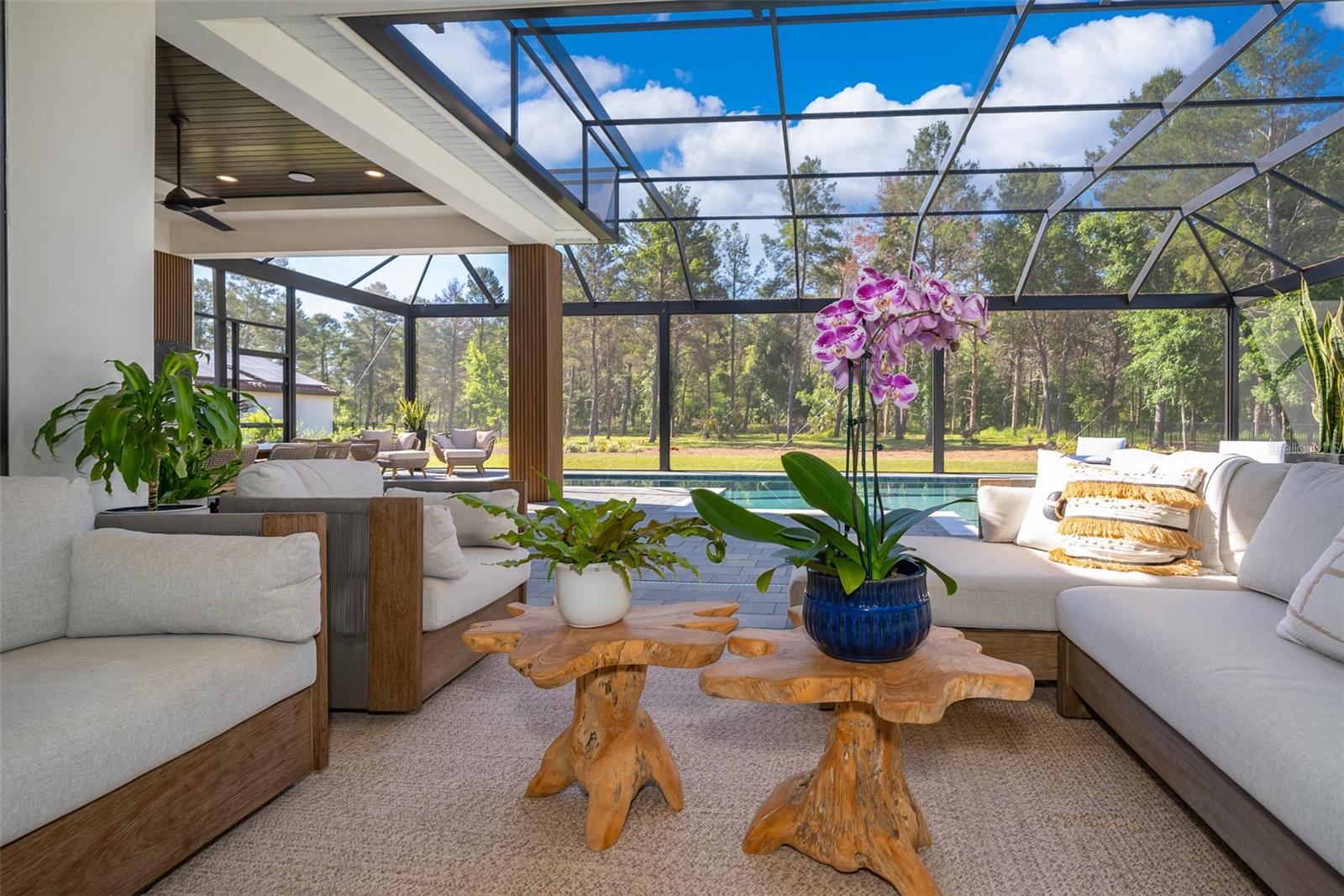 Image 40 of 59 For 15210 Pendio Drive