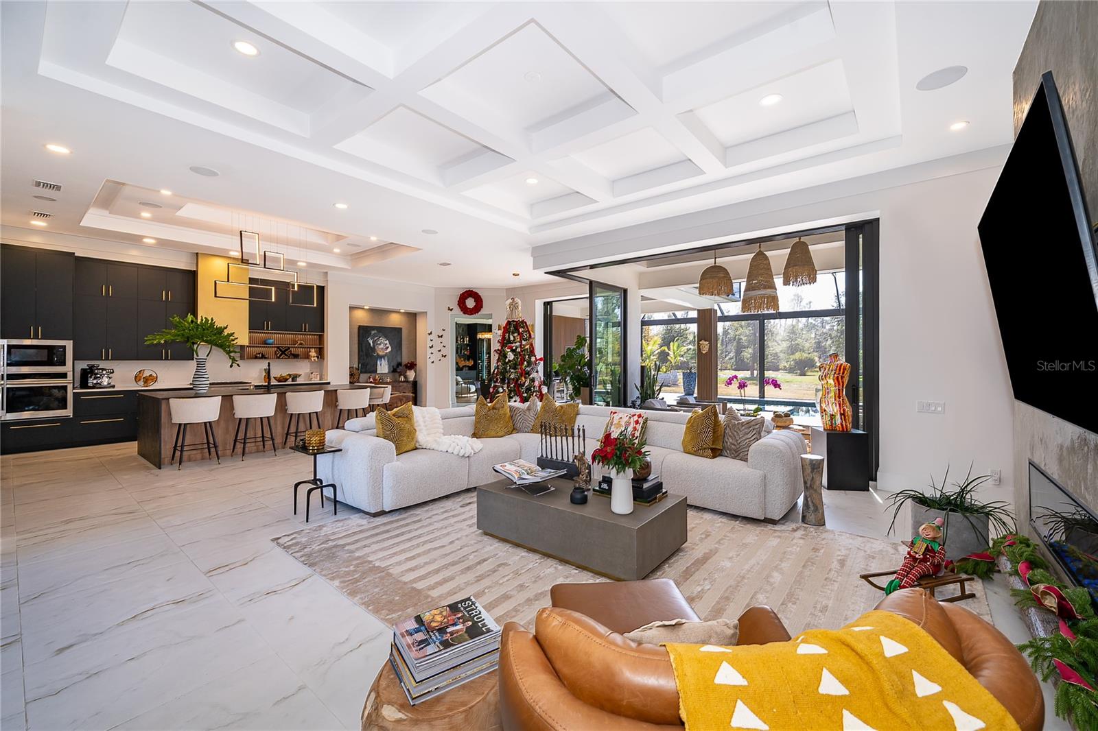 Image 9 of 59 For 15210 Pendio Drive