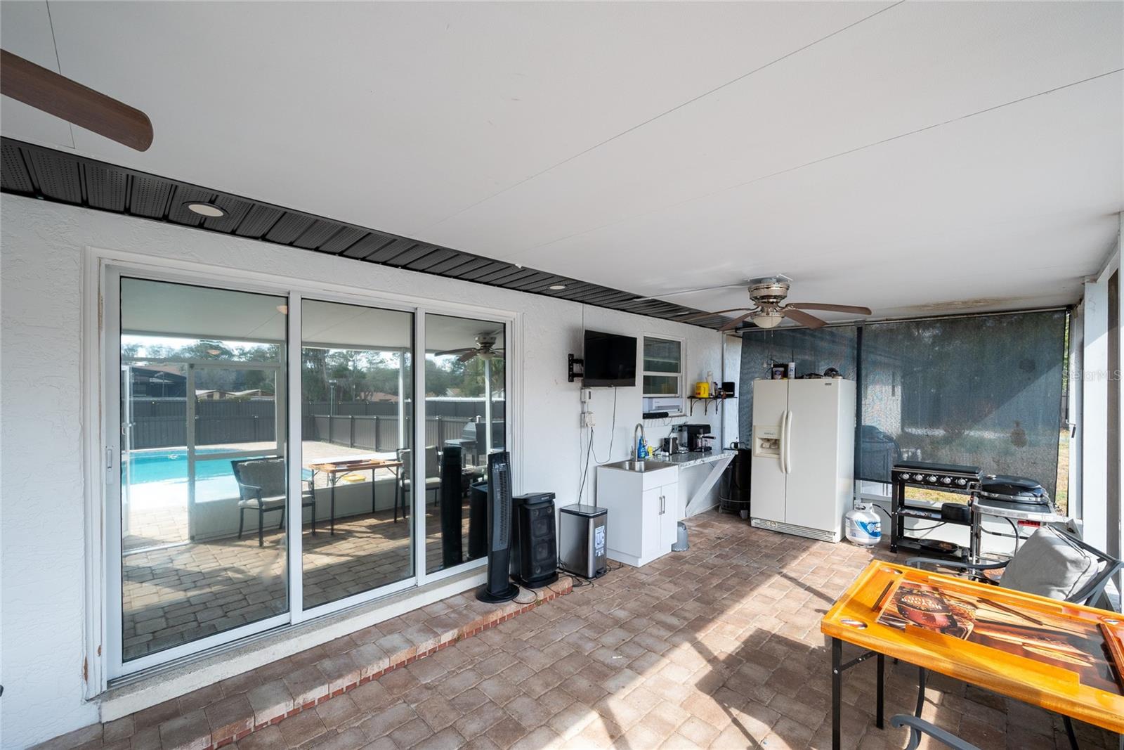 Image 11 of 50 For 1805 Saint Charles Terrace