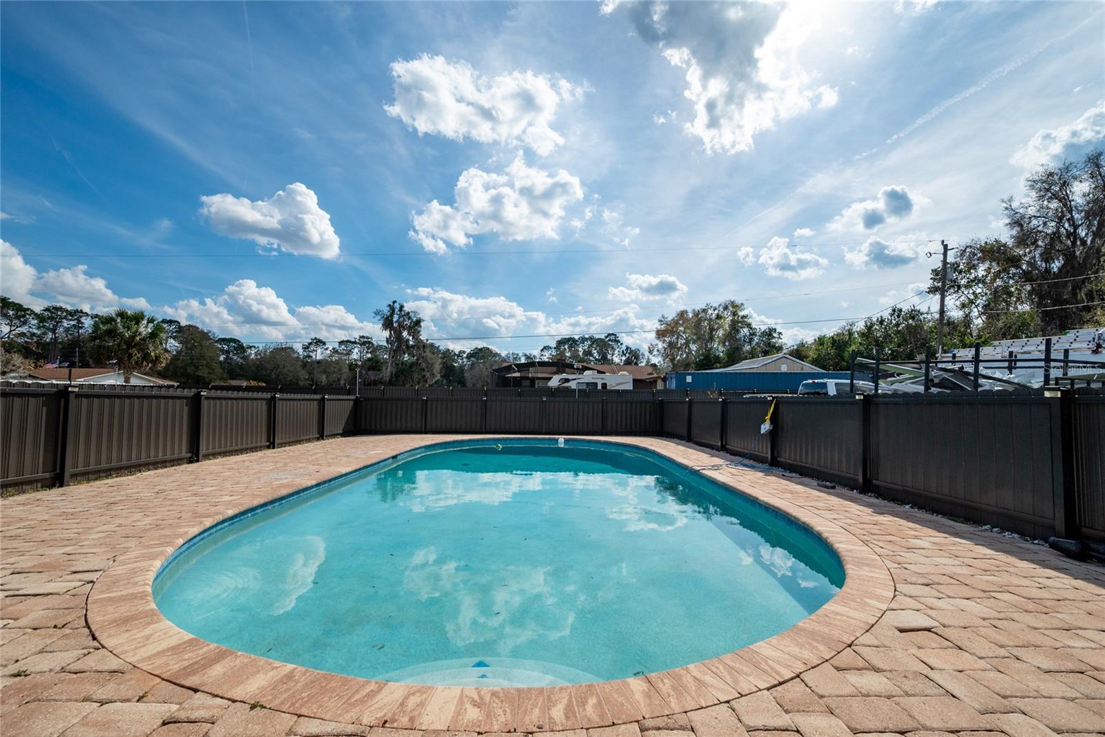 Image 13 of 50 For 1805 Saint Charles Terrace