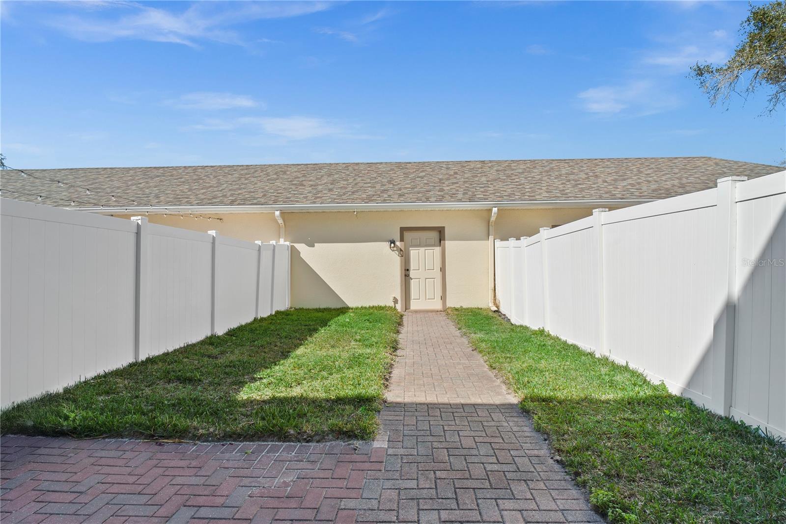 Image 18 of 26 For 14447 Prunningwood Place