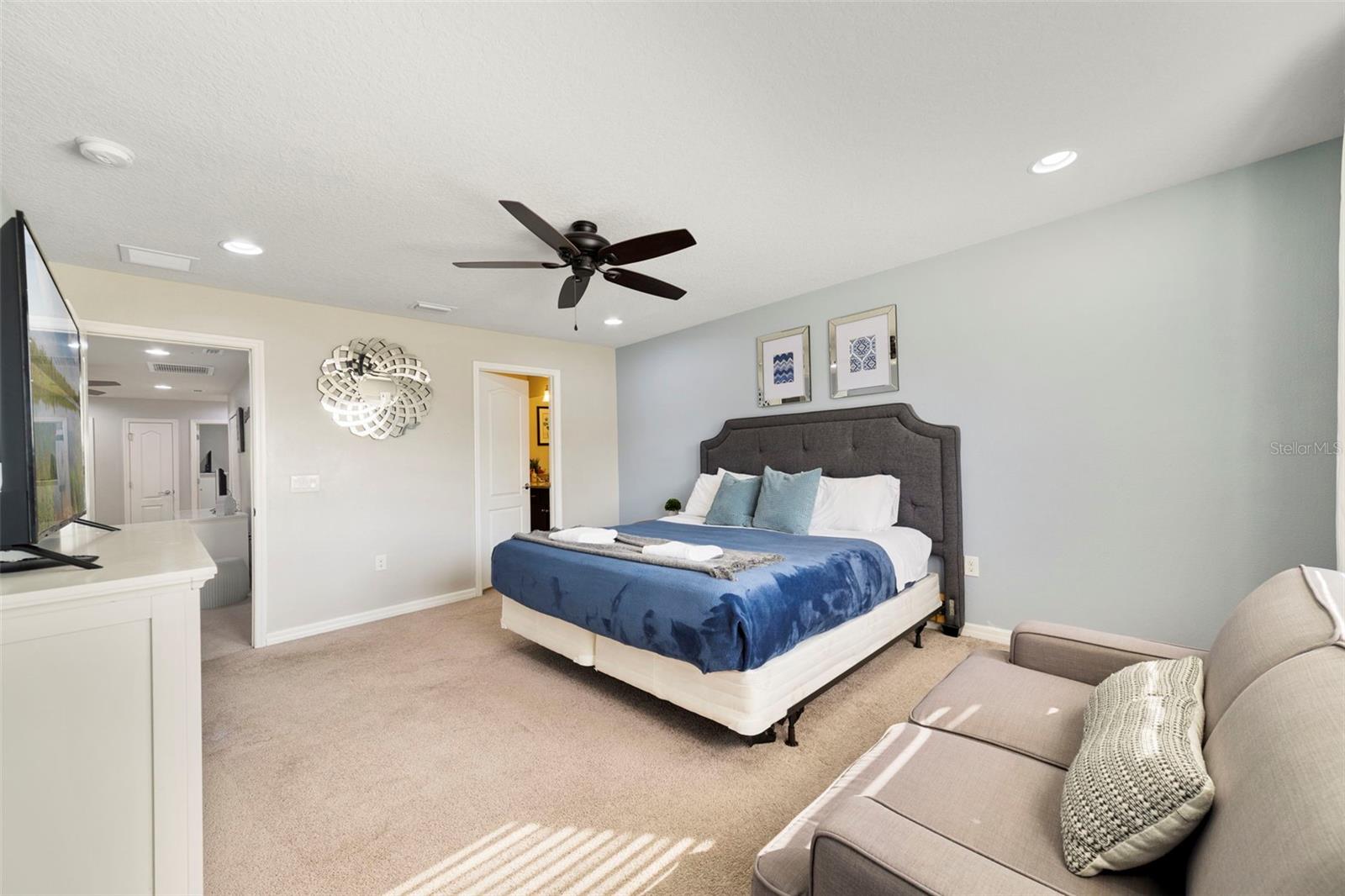 Image 16 of 35 For 2058 Rome Drive