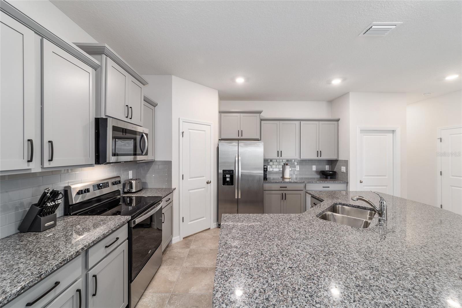 Image 14 of 52 For 5358 48th Place