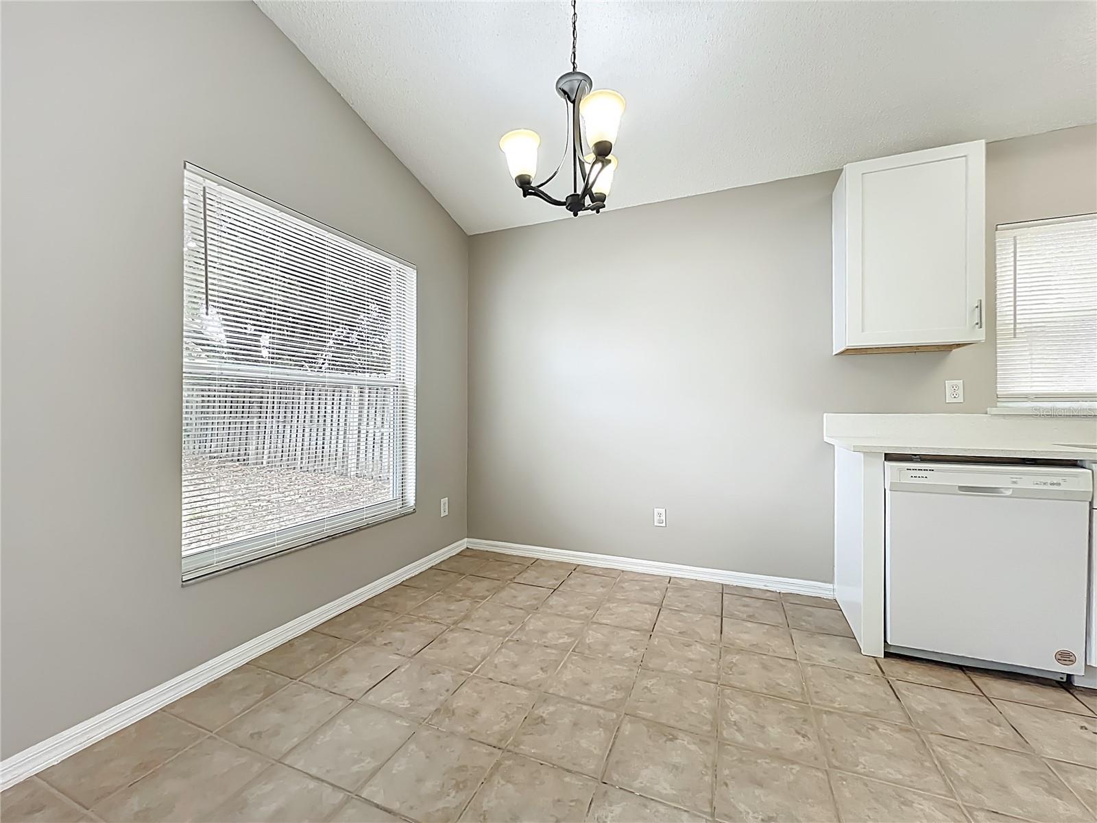 Image 12 of 54 For 5626 Elizabeth Rose Square