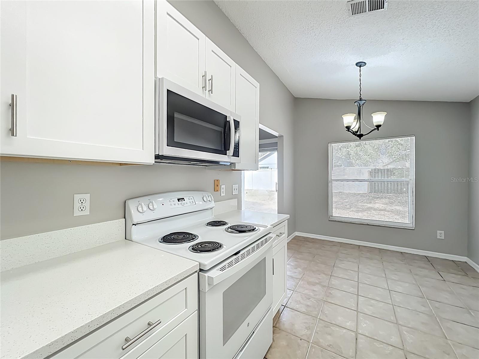 Image 17 of 54 For 5626 Elizabeth Rose Square