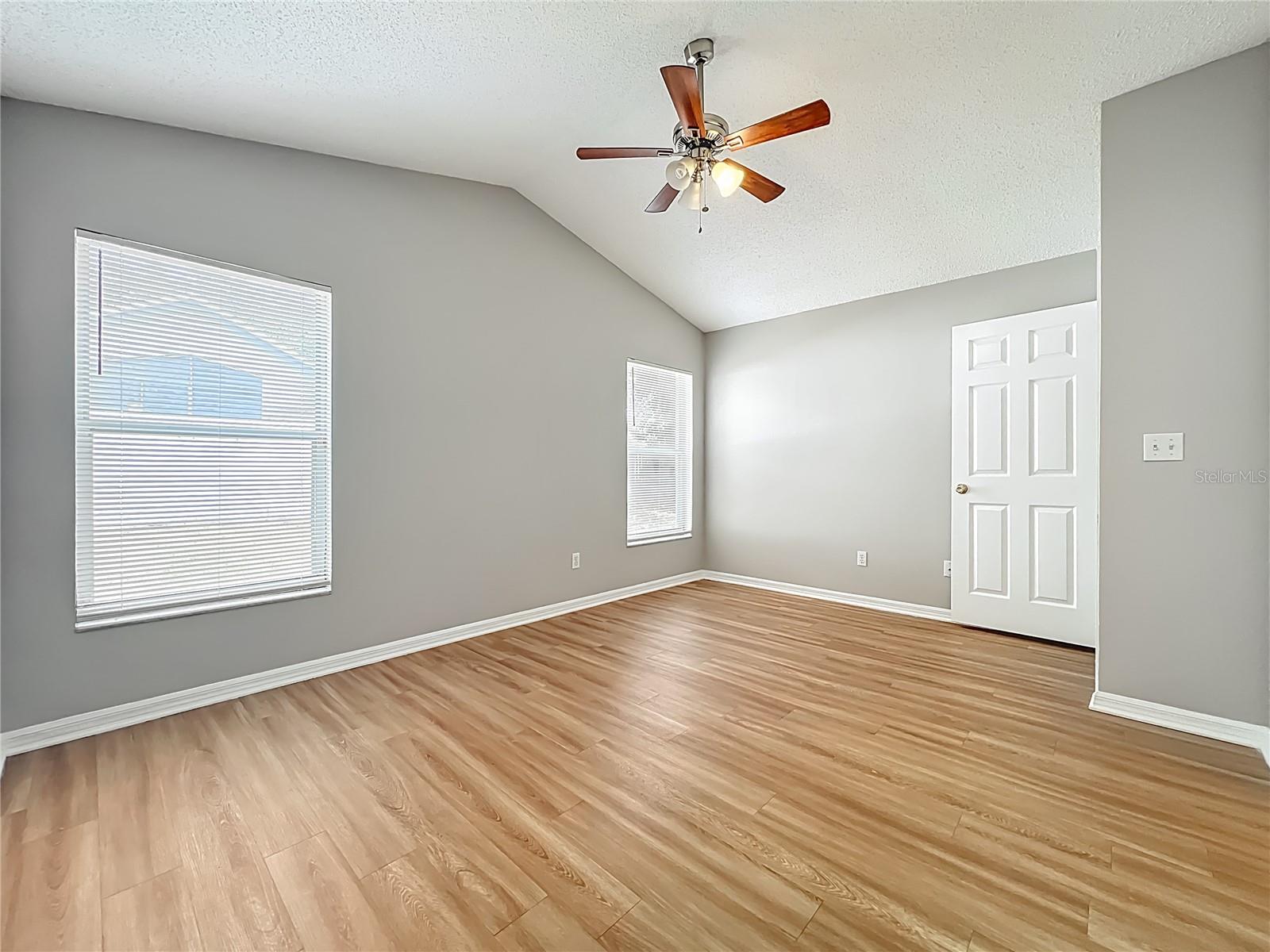 Image 28 of 54 For 5626 Elizabeth Rose Square