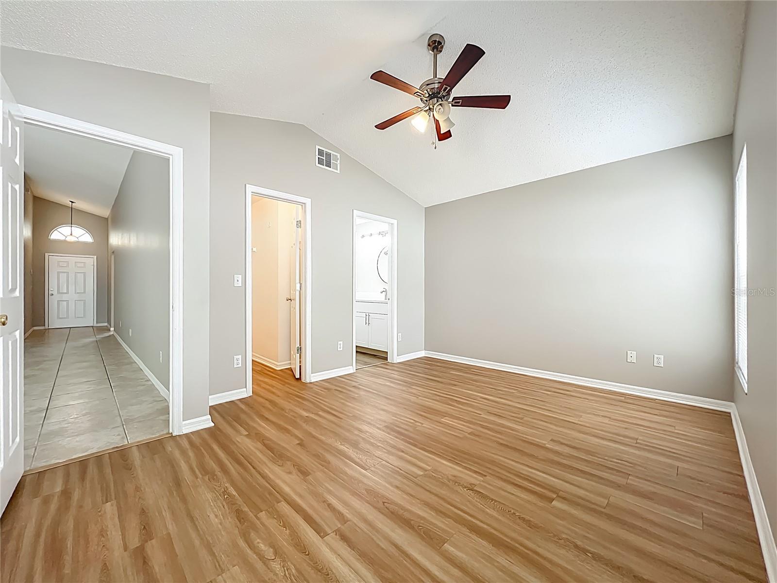 Image 30 of 54 For 5626 Elizabeth Rose Square