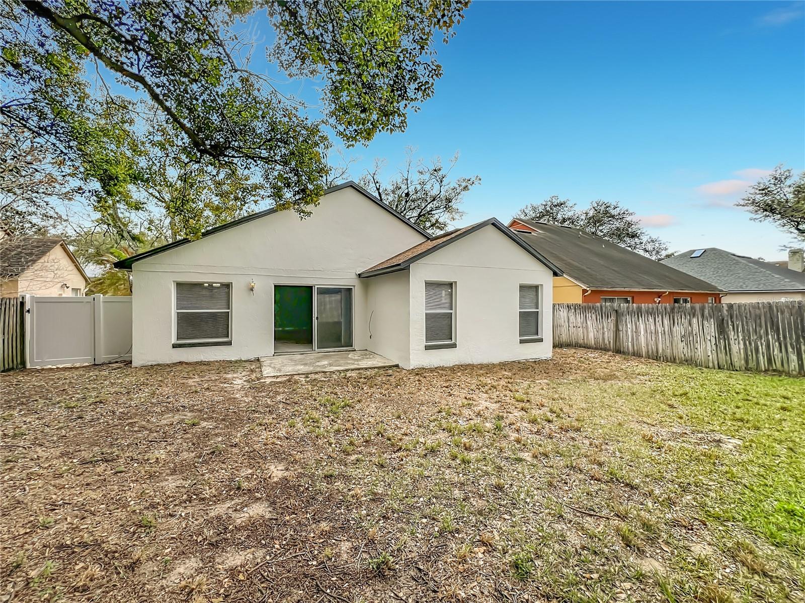 Image 41 of 54 For 5626 Elizabeth Rose Square