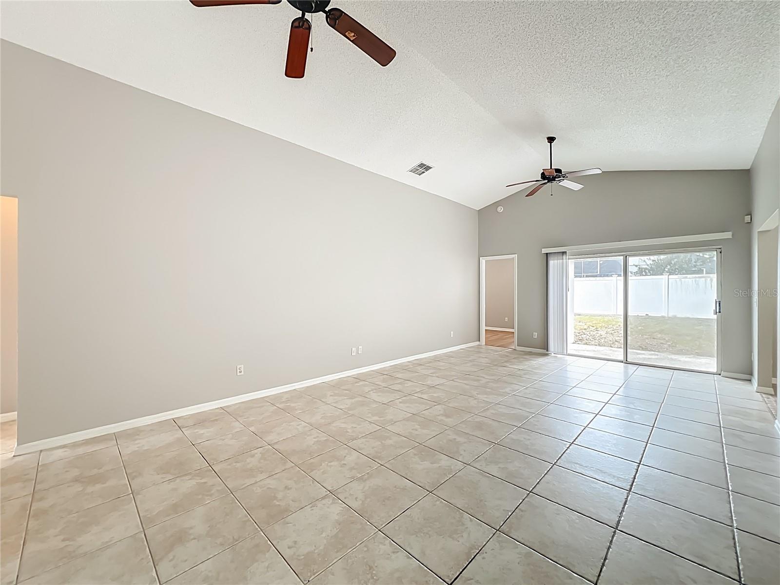 Image 6 of 54 For 5626 Elizabeth Rose Square