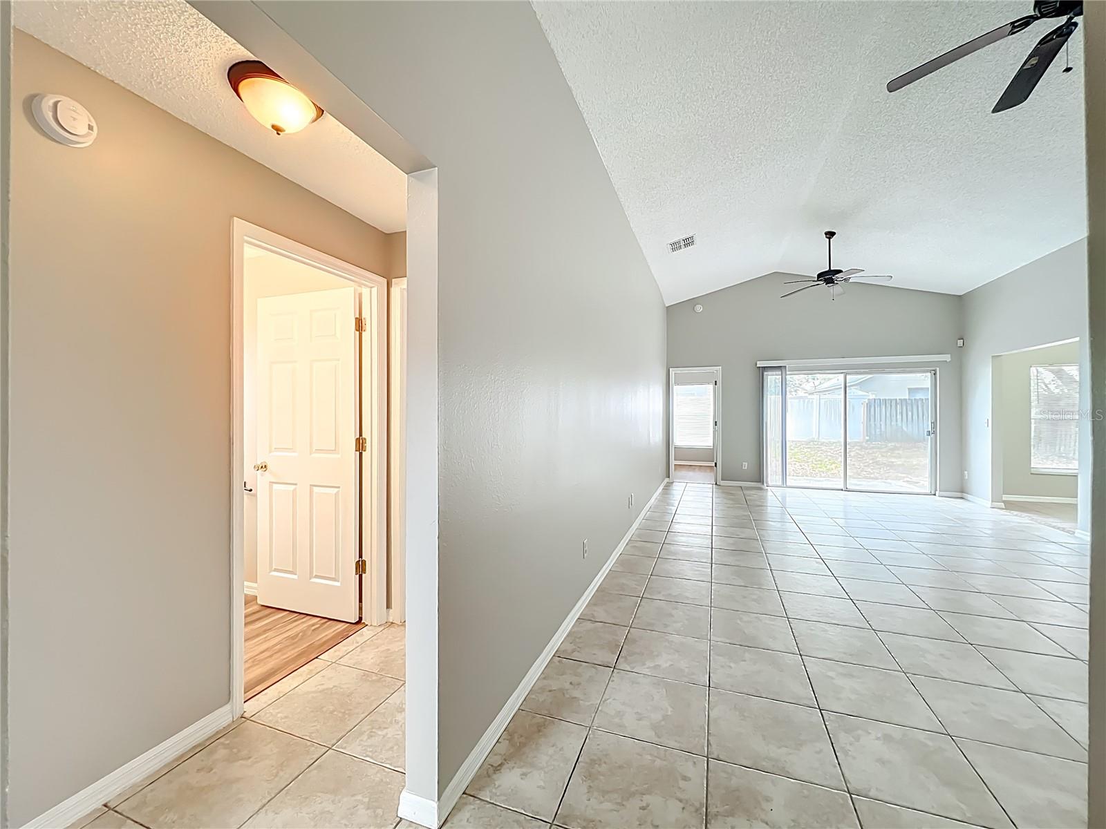 Image 7 of 54 For 5626 Elizabeth Rose Square